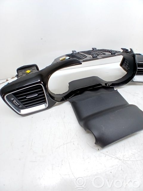 Muut kojelaudan osat   84830J7100FHV