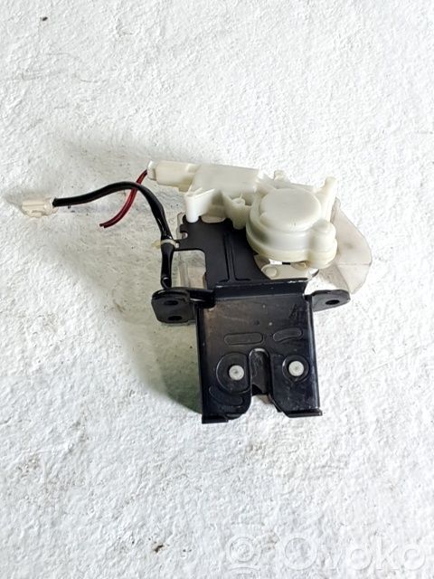 Mazda 6 Tailgate lock latch 