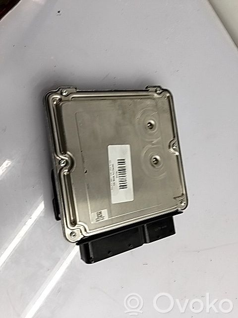 Unité de commande, module ECU de moteur   8K2907115P