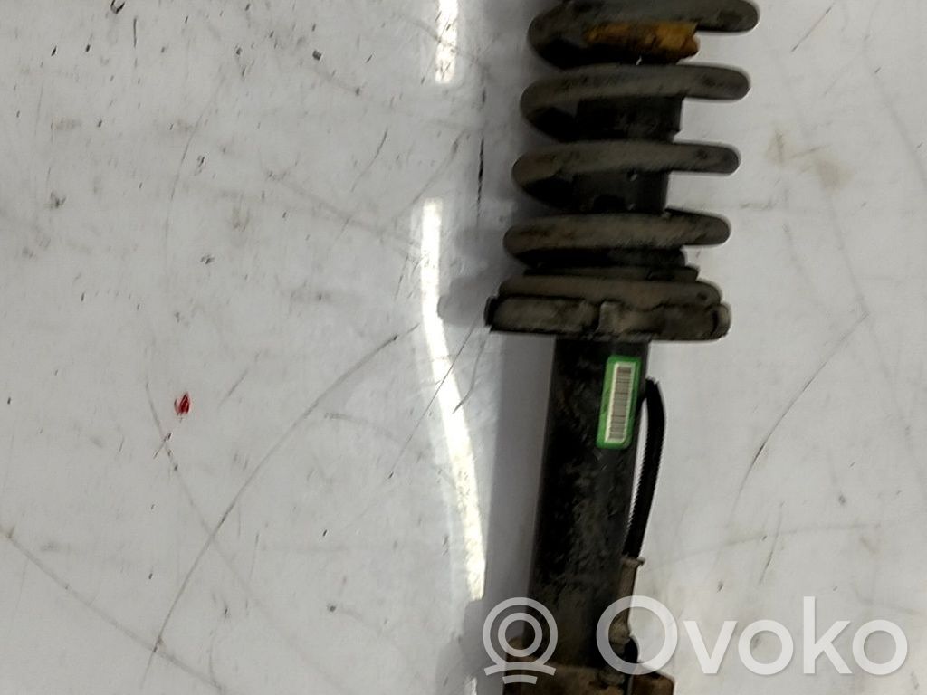 Jeep Cherokee III KJ Front shock absorber/damper 