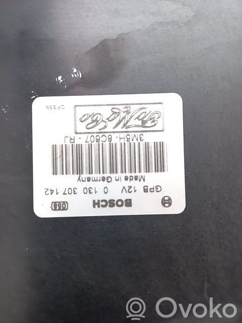 Tila-auton jääkaappi   31261986,3M5H8C607RJ