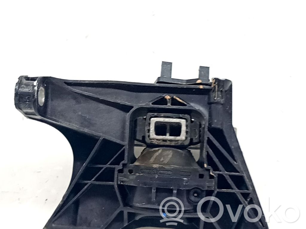 Engine mount bracket   9820297580