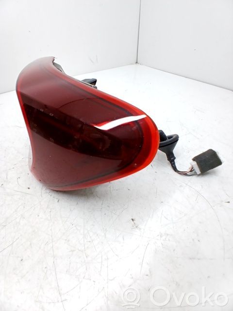 Bec lampă spate   92402J7050