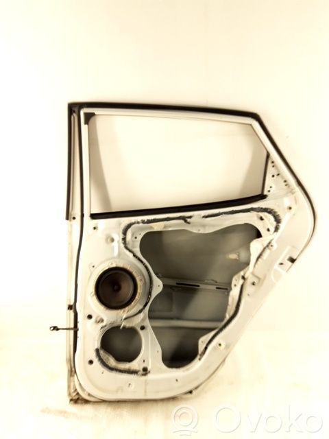 Puerta trasera   770042Y011
