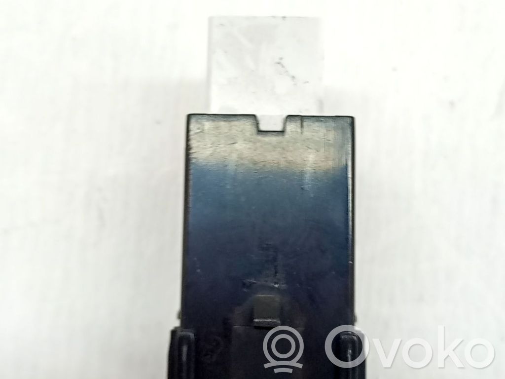 Unidad de control/módulo de carrocería central   251343NF0A