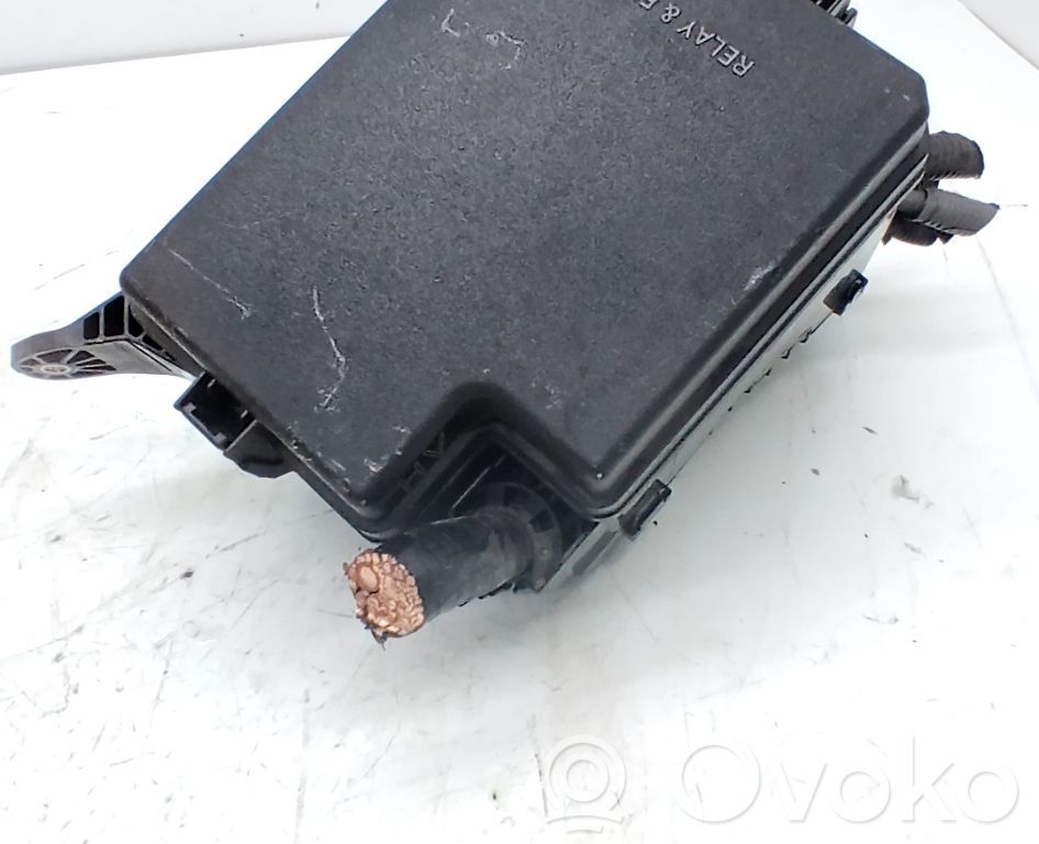 Lexus NX Módulo de fusible 