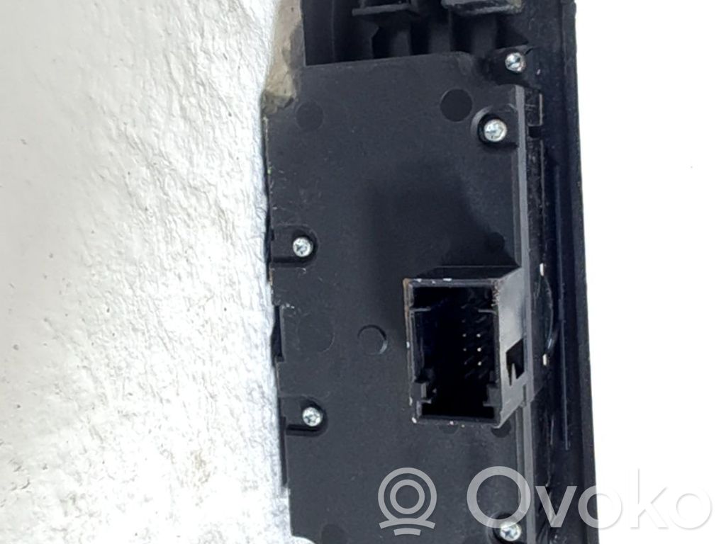 Lichtschalter   61316925253