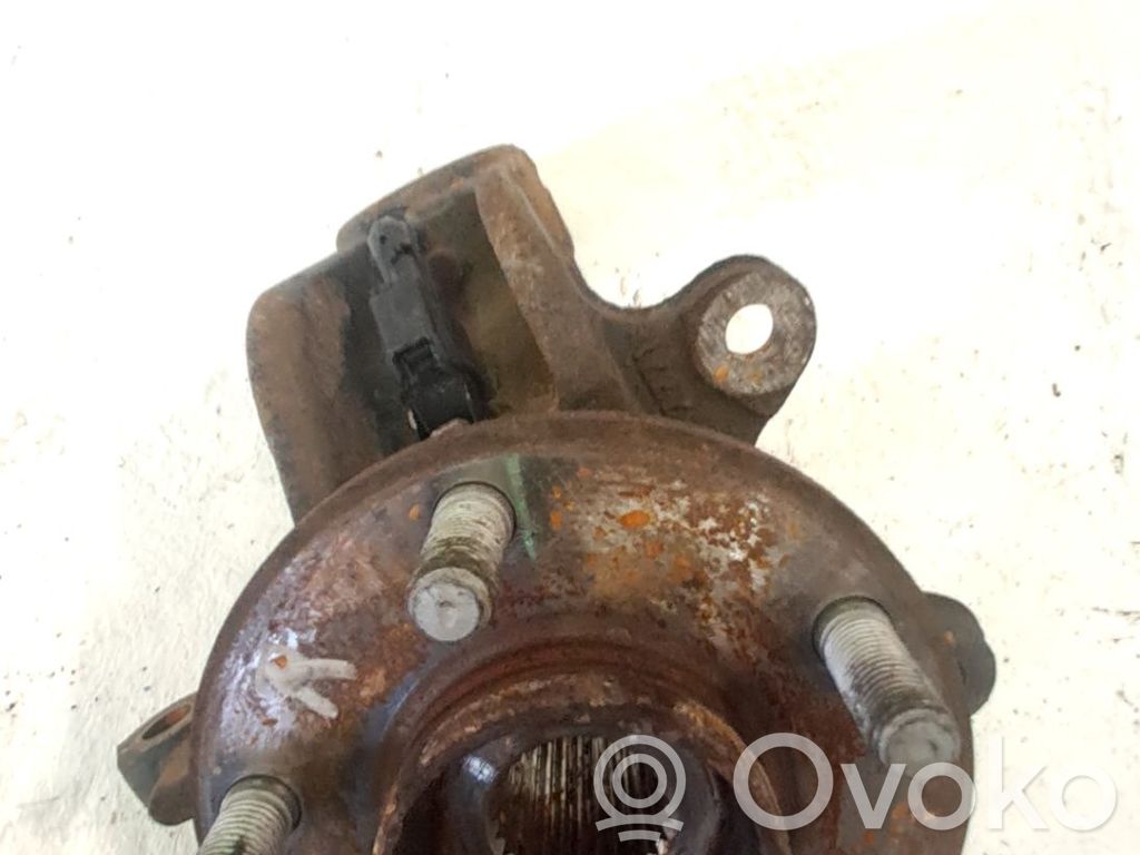 Mangueta de dirección de rueda delantera   C2S13240