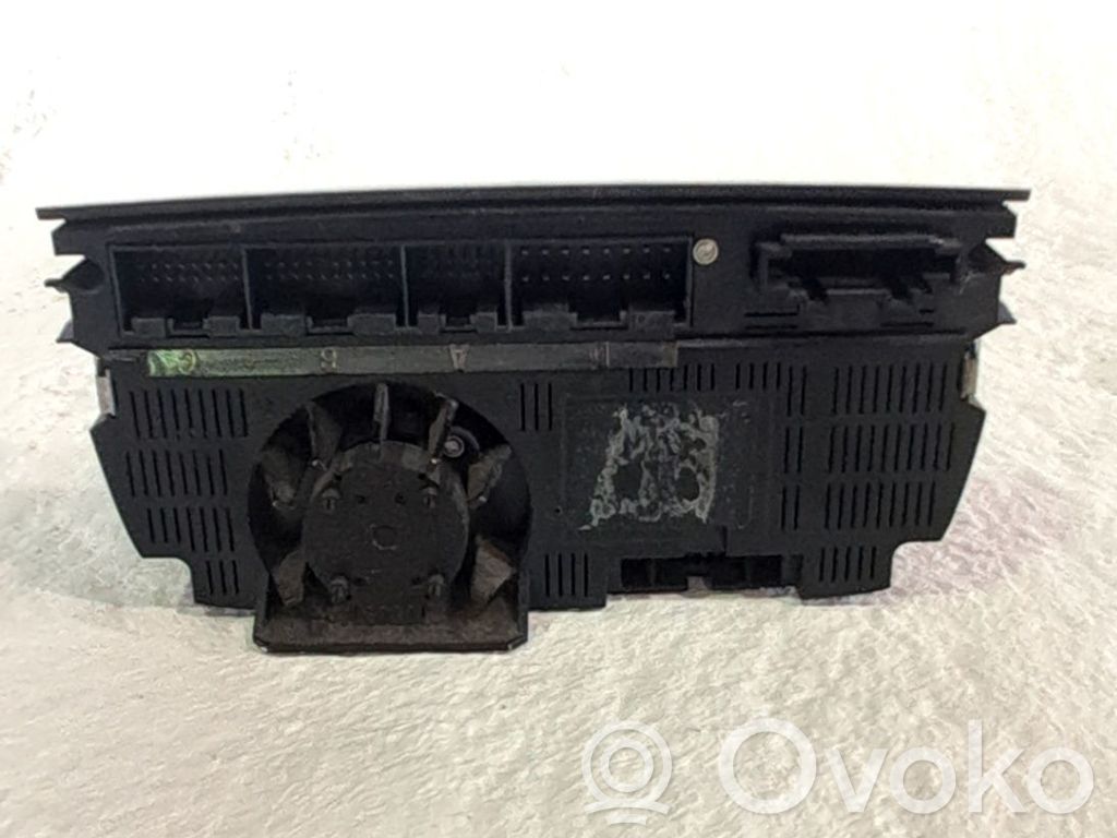 Climate control unit   8J0820043APWET
