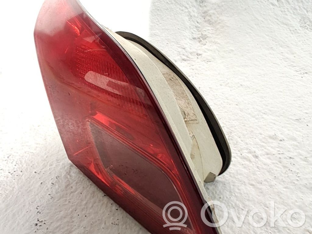 Opel Astra J Takavalon polttimo 