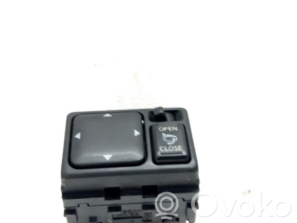 Interruptor del espejo lateral   25570AX000