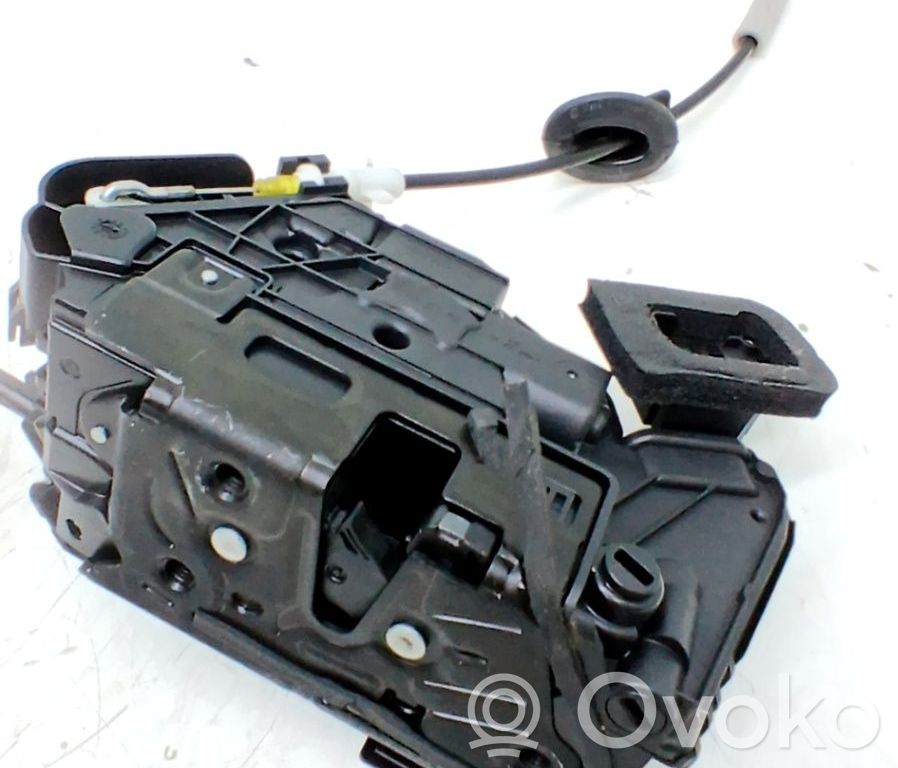 Cerradura de puerta trasera   5TA839016L