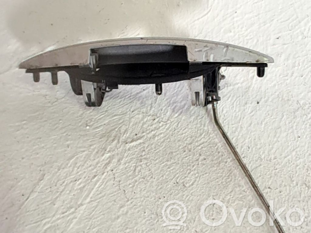Manecilla externa puerta trasera   806072081R