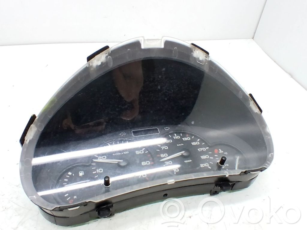 Citroen Berlingo Nopeusmittari (mittaristo) 