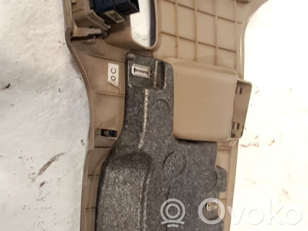 Moldura del panel   847504D100CS
