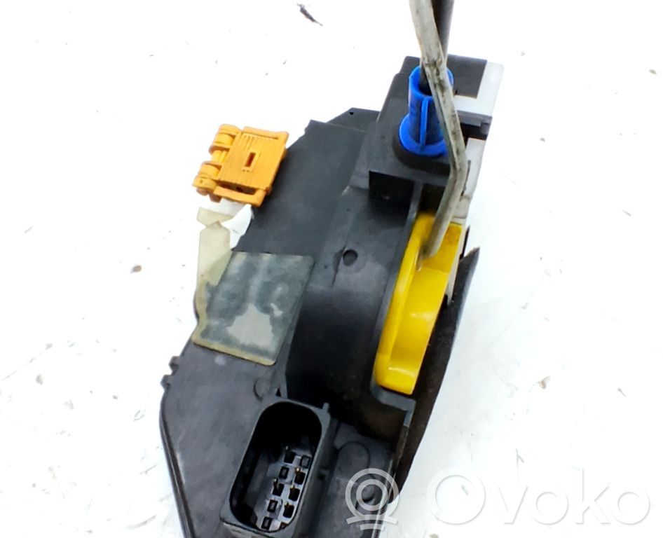 Opel Astra J Serratura portiera anteriore