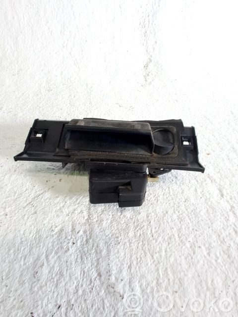 Peugeot 206 Tailgate trunk handle 