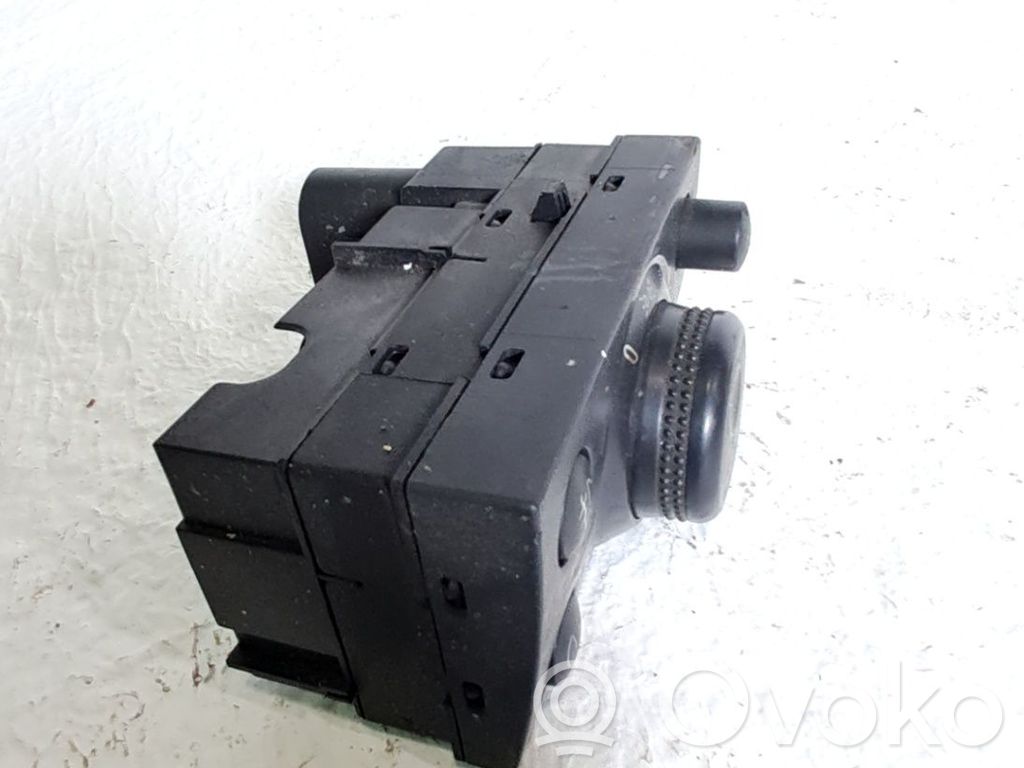 Interruptor de luz   93394755