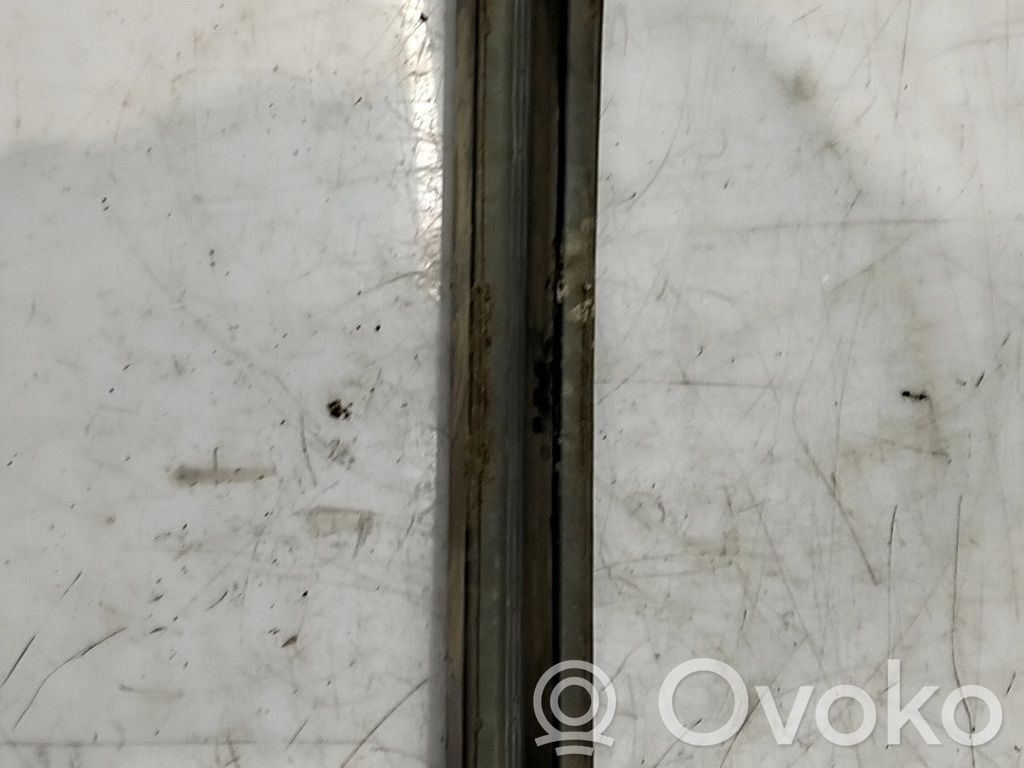 Toyota Corolla E120 E130 Soporte de montaje del parachoques trasero 