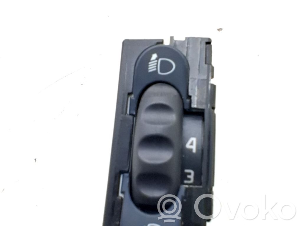 Valokatkaisija   7700841235