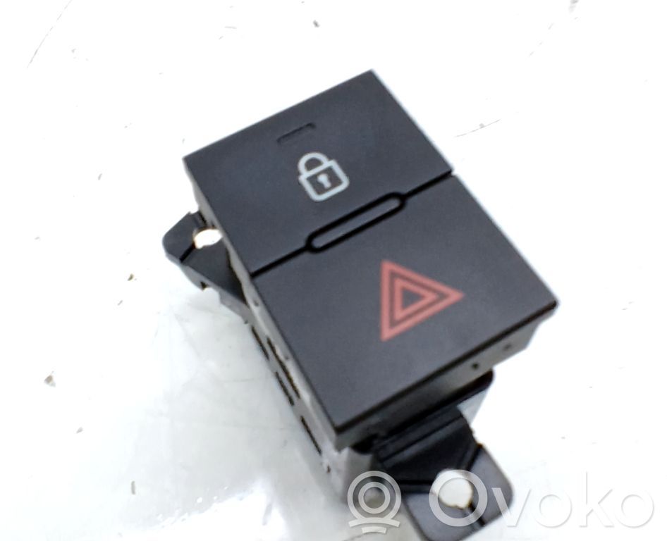 Botón interruptor de luz de peligro   93790Q00004X