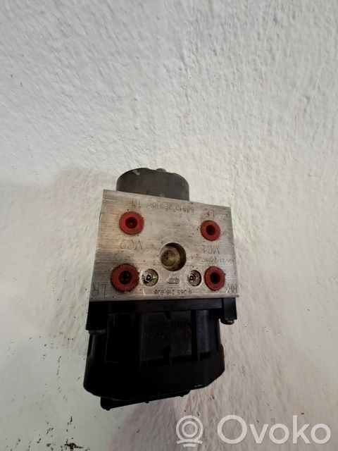 Unidad de control/módulo del ABS   589103E900