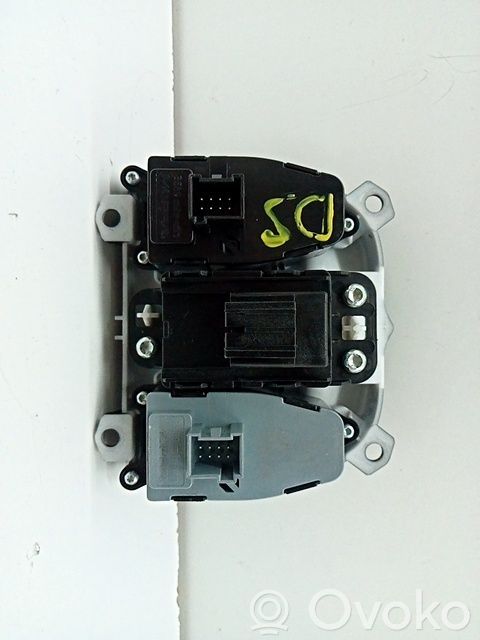 Fiat 500E Interruptores/botones de la columna de dirección 