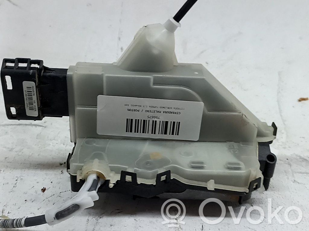 Tailgate lock latch   9820652680