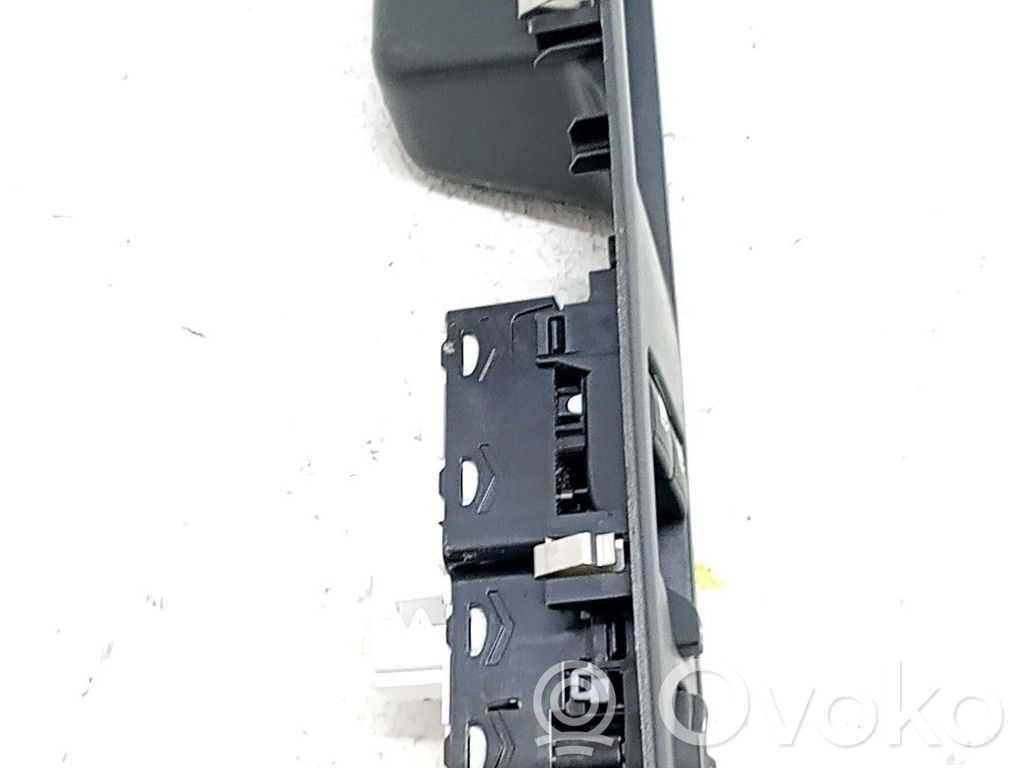Interrupteur commade lève-vitre   98144414ZD