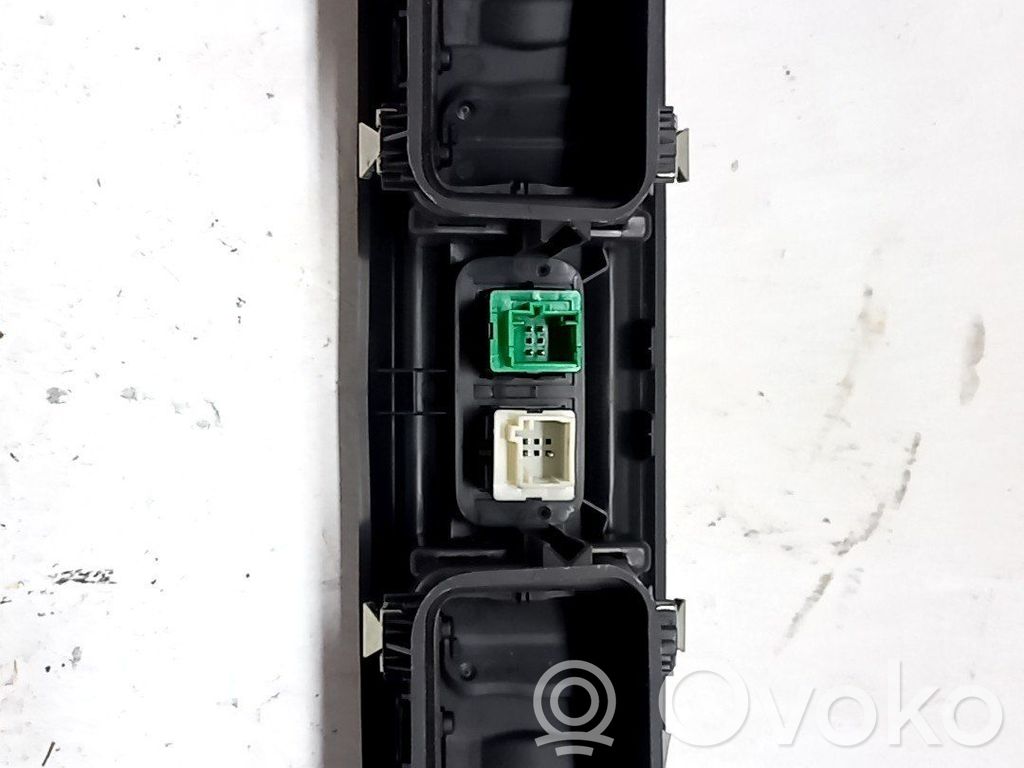 Citroen Berlingo Ramă grilă ventilație bord 