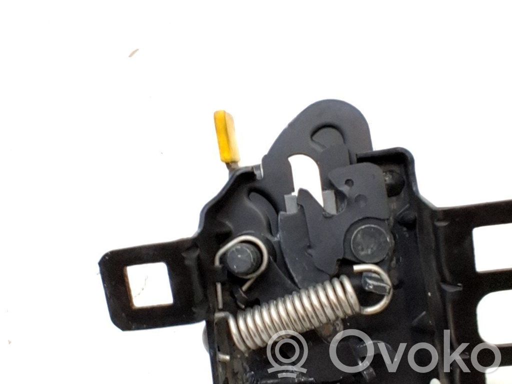 Fiat Tipo Tie down hook / loop