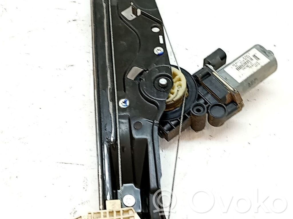 Ford Ka Podnośnik szyby drzwi z silniczkiem 