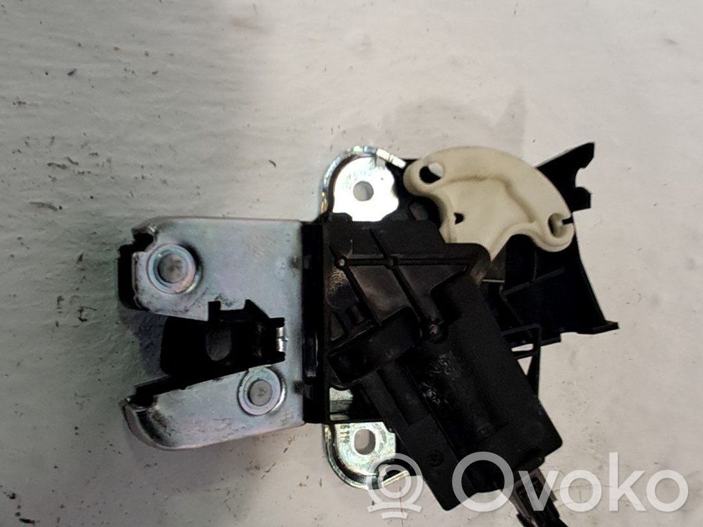 Volkswagen PASSAT CC Blocco chiusura del portellone
