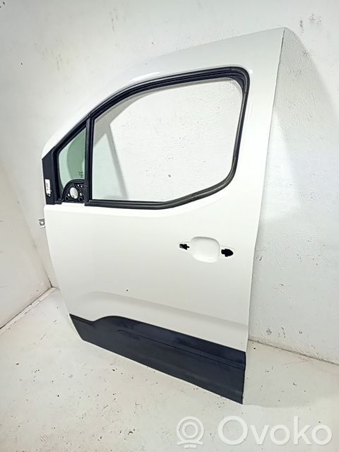 Puerta delantera   9820423280