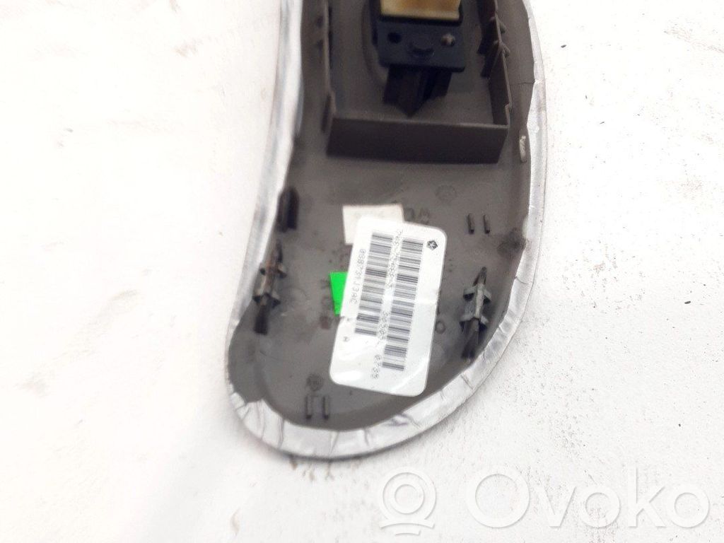 Electric window control switch   4685753AA