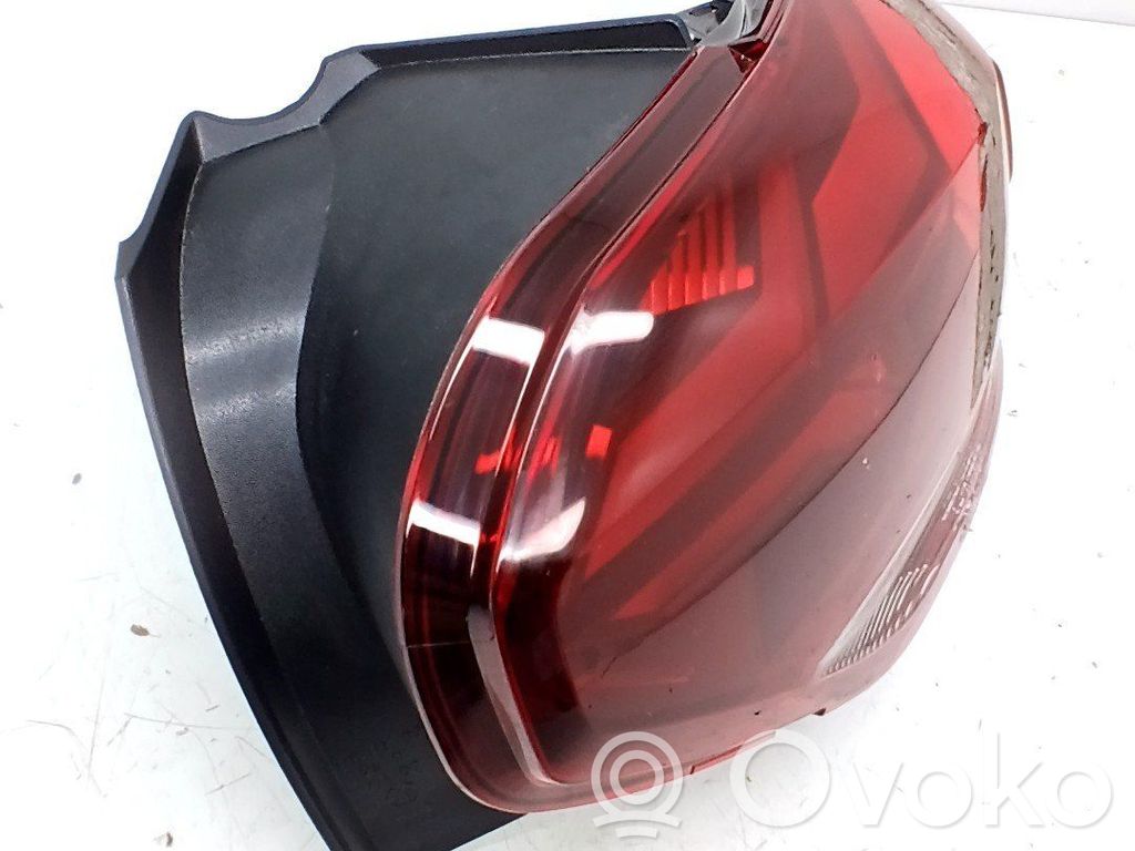 Dacia Sandero Lámpara de faros/luces traseros 
