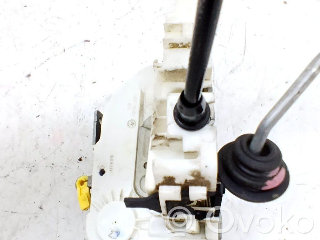 Fiat Freemont Încuietoare ușă față 