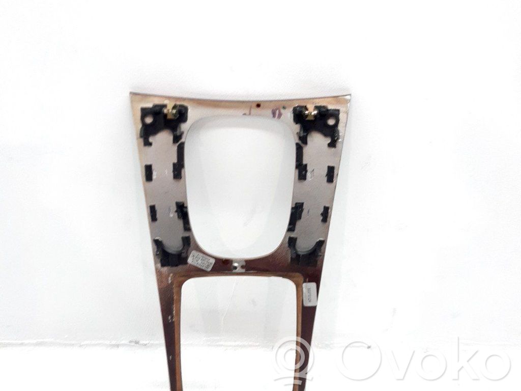 Moldura del panel   A2036805439