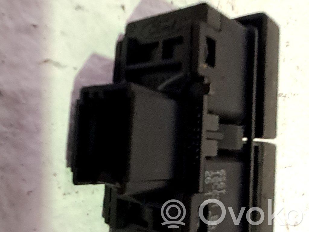 Ford Fiesta Autres commutateurs / boutons / leviers 
