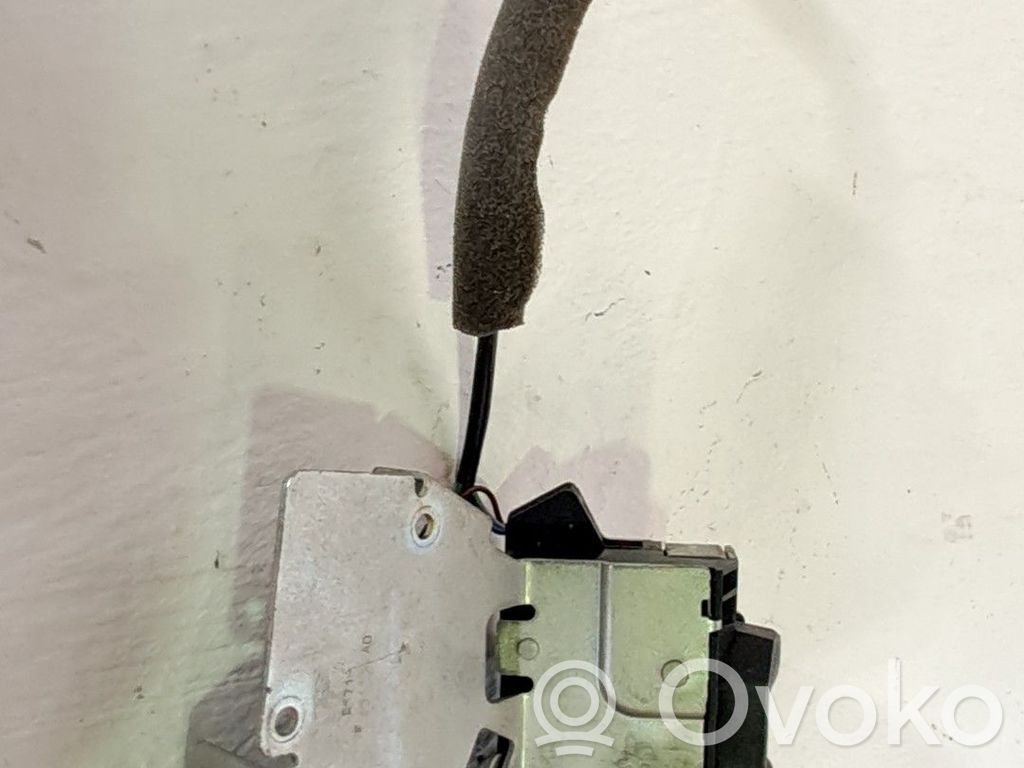 Ford Mondeo Mk III Zamek klapy tylnej bagażnika 