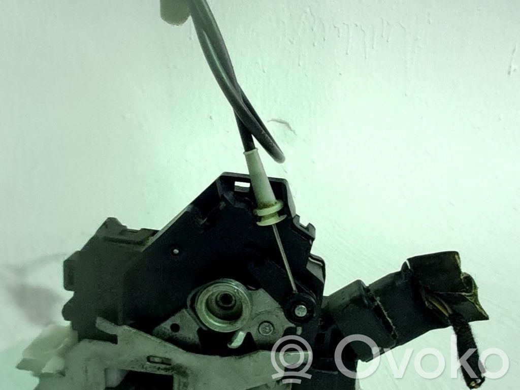 Ford Mondeo Mk III Încuietoare ușă spate 