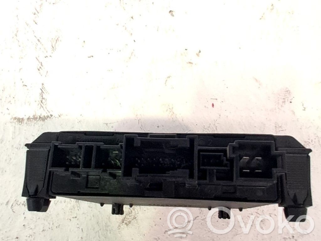 Mercedes-Benz CLK AMG A209 C209 Module de contrôle carrosserie centrale