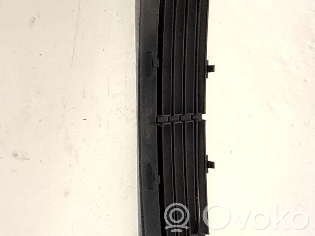 Seat Cordoba (6K) Atrapa chłodnicy / Grill 