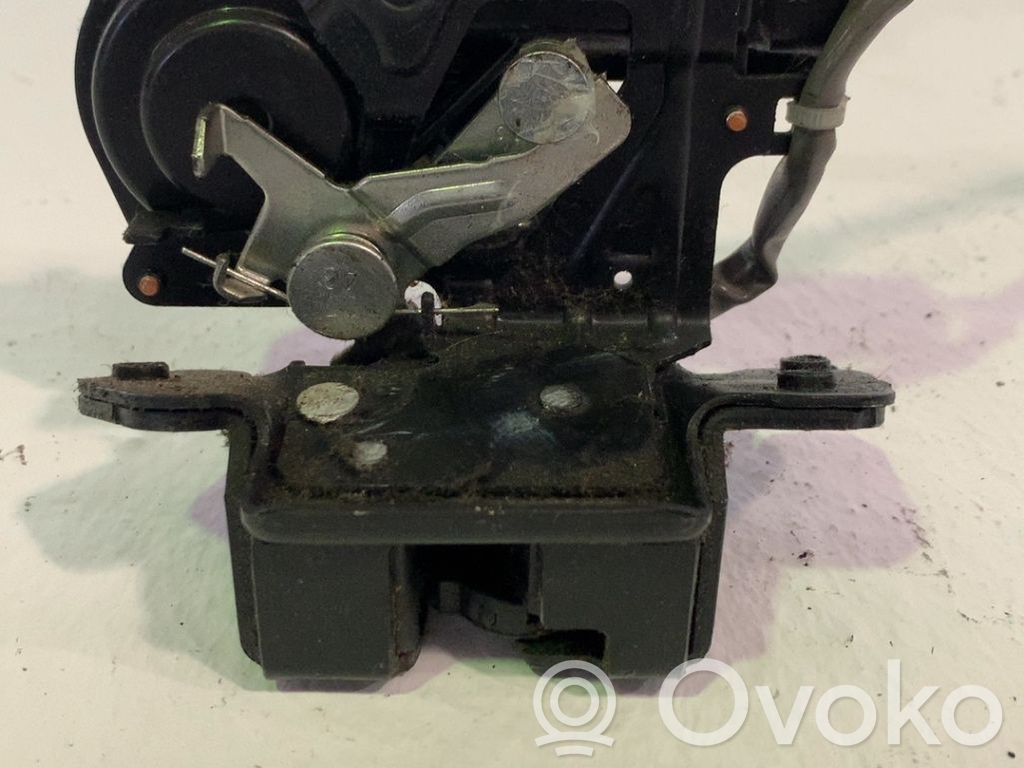 Toyota Corolla Verso AR10 Blocco chiusura del portellone 