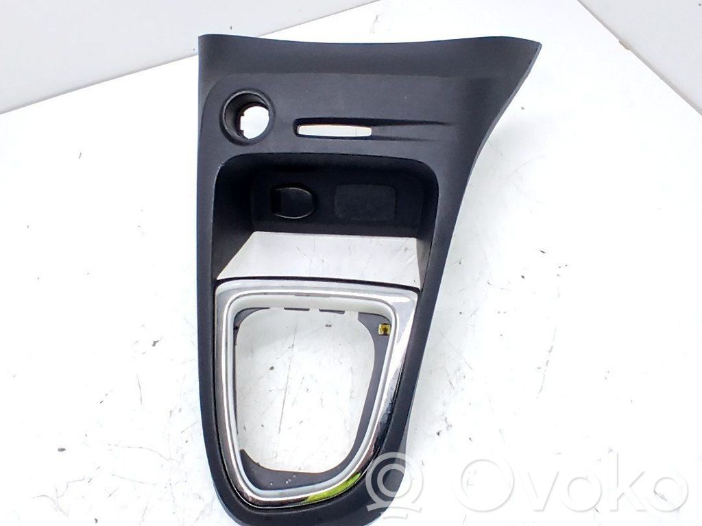Element deski rozdzielczej   969126330R,969121145R