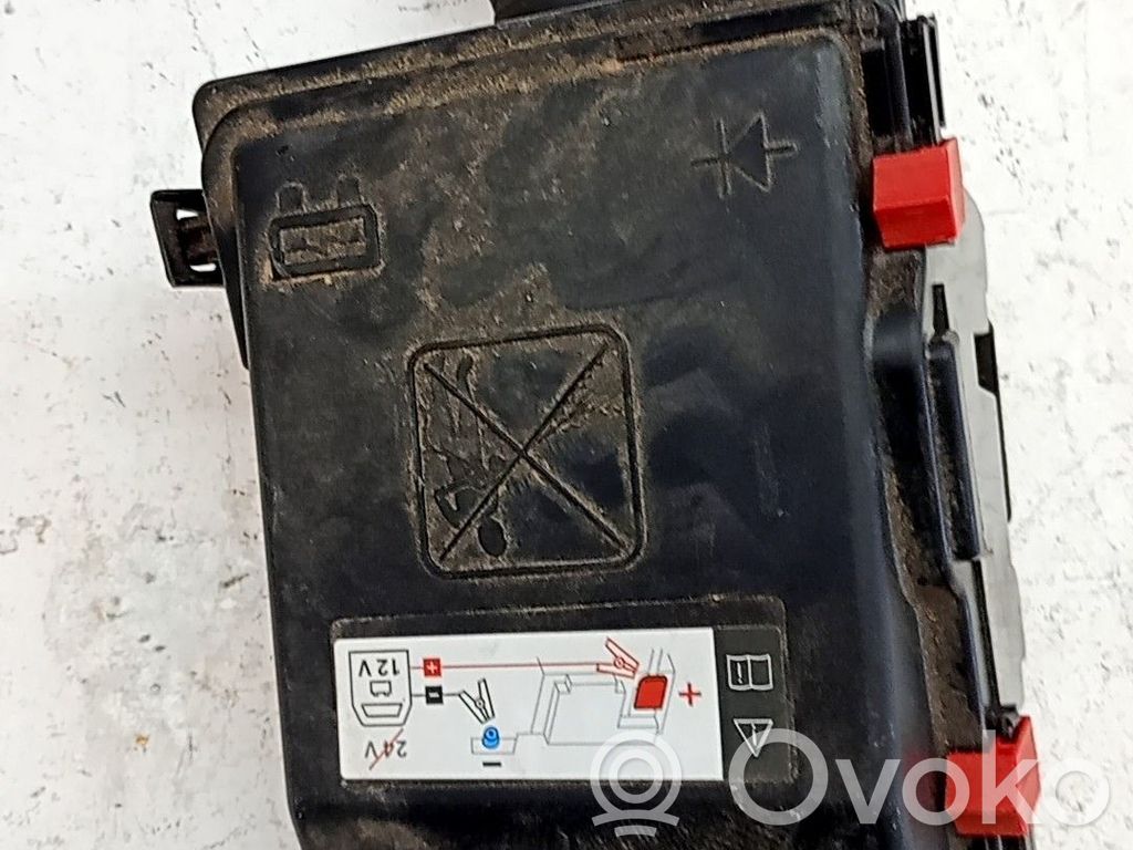 Citroen C5 Aircross Módulo de fusible 
