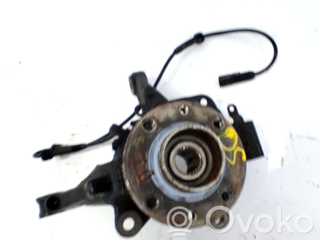 Renault Clio IV Fuzetă butuc roată față 