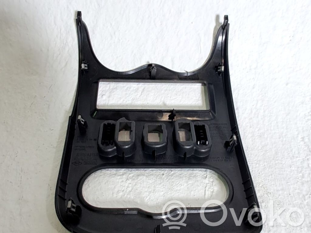 Moldura del panel   8200739438
