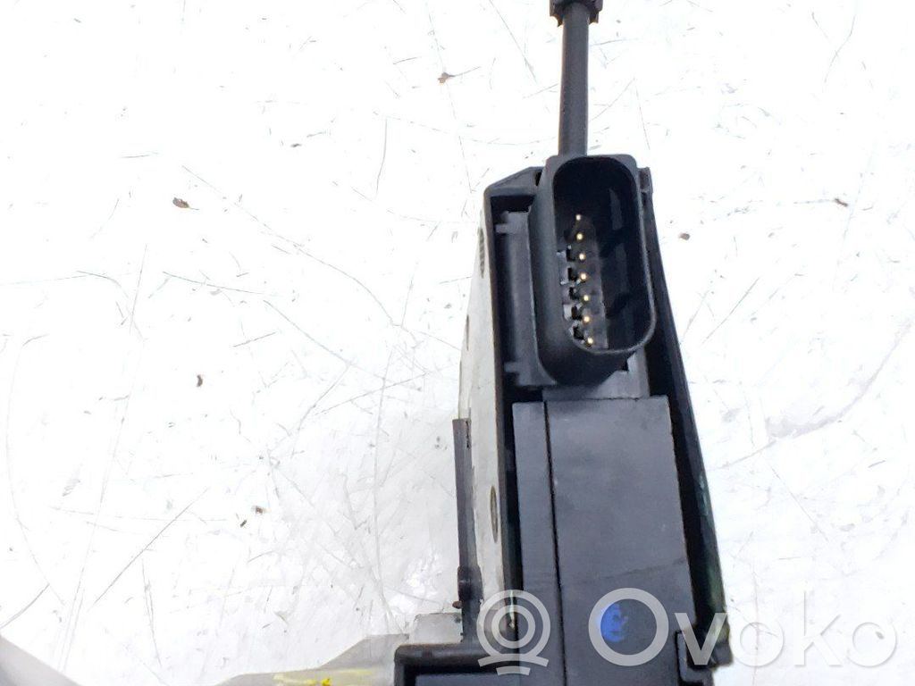 Cerradura de puerta trasera   9826110980