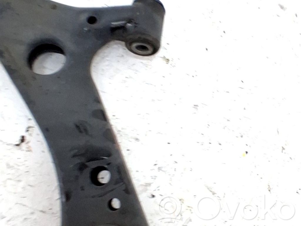 Toyota Corolla E110 Basculă inferioară față 